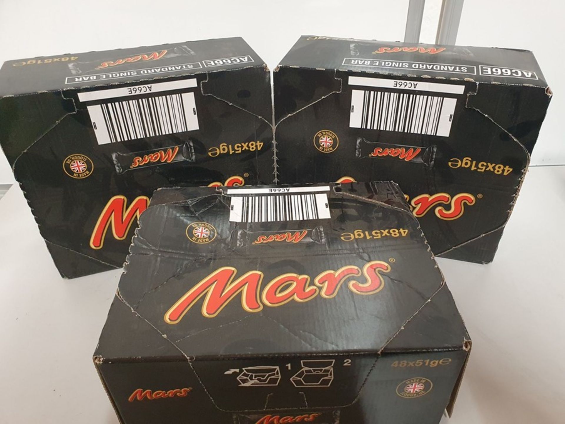 ONE LOT TO CONTAIN THREE UNOPENED BOXES OF MARS BARS. EACH BOX CONTAINS 48 BARS, 144 BARS PER LOT.