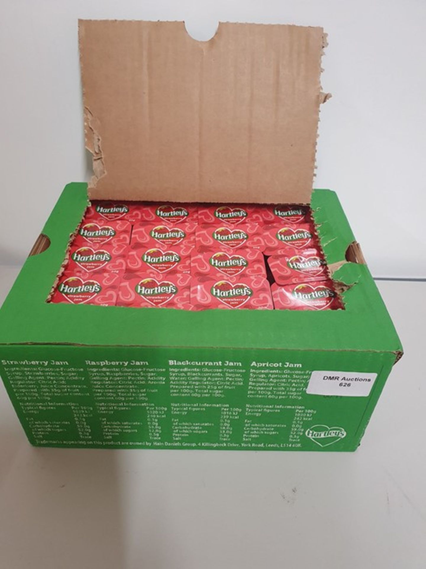 ONE LOT TO CONTAIN ONE BOX OF HARTLEYS STRAWBERRY JAM PORTIONS - 200 PORTIONS IN TOTAL. BEST