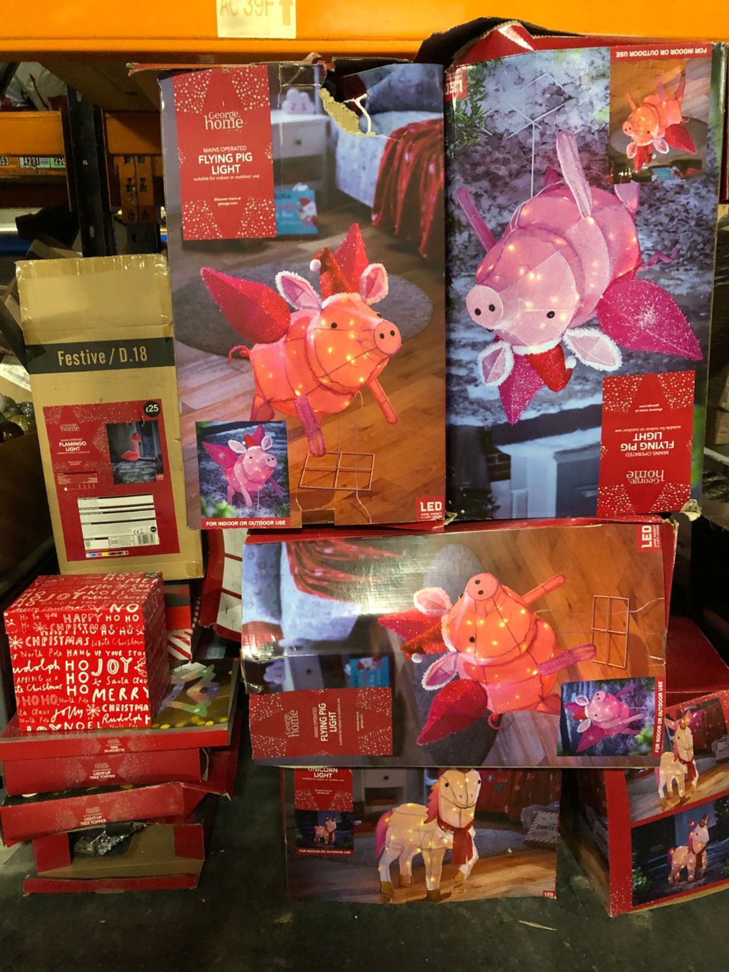 1 X LARGE ASSORTMENT OF CHRISTMAS LIGHTS / INCLUDING FLYING PIG, UNICORN AND FLAMINGO / COMBINED RRP