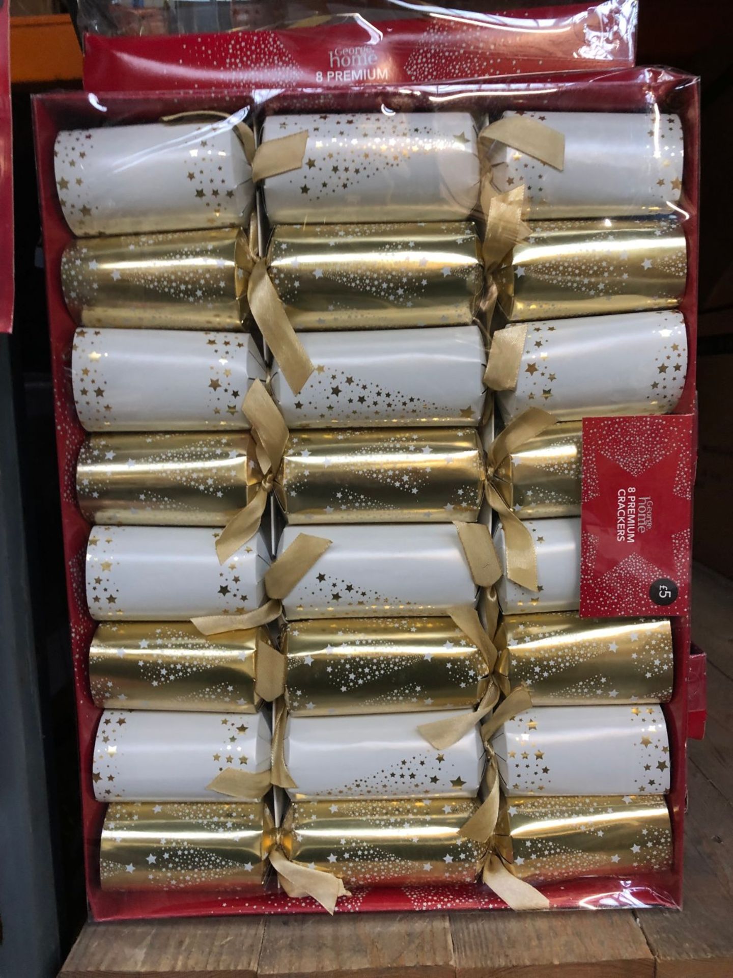 20 X PACKS OF PREMIUM CHRISTMAS CRACKERS / COMBINED RRP £100.00 / AS NEW (IMAGES ARE FOR