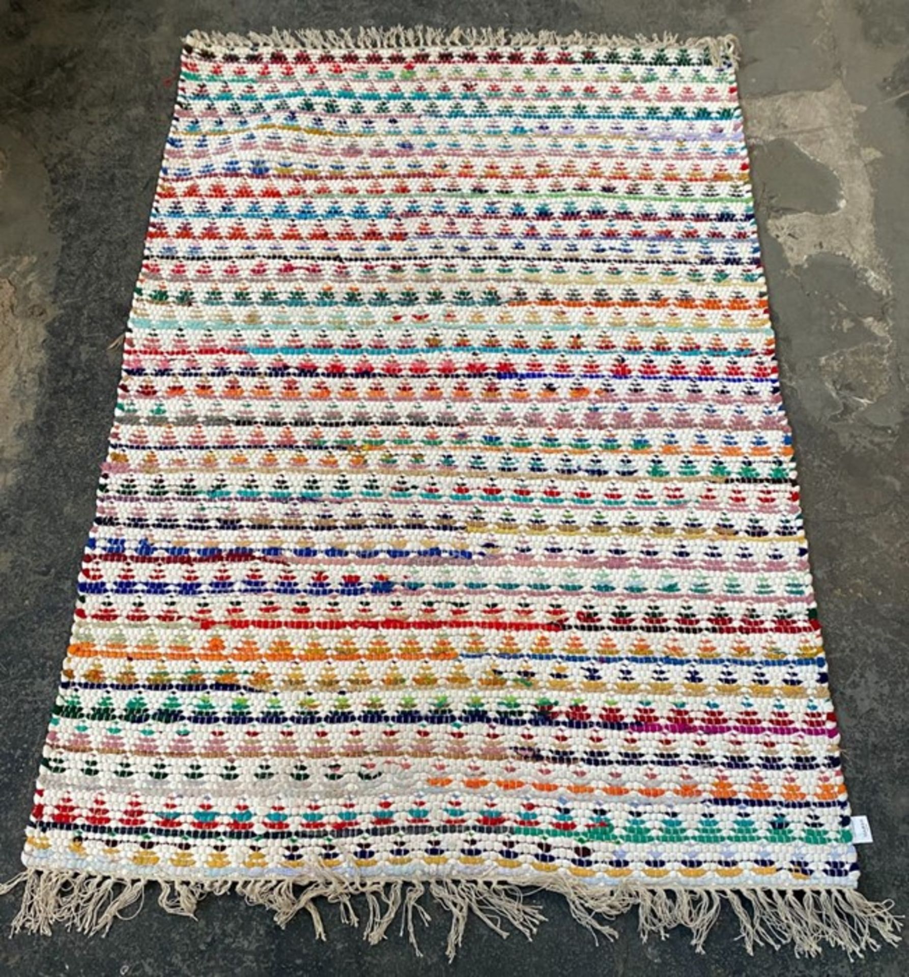 LA REDOUTE HARMONY RUG/ SIZE 120X180CM