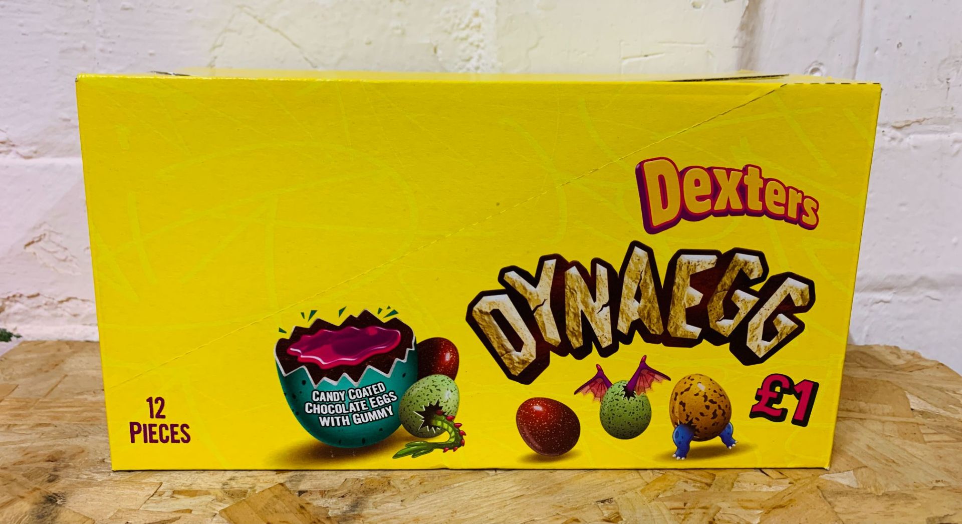 ONE LOT TO CONTAIN DEXTERS DYNAEGG CANDY COATED MILK CHOCOLATE EGGS - 12 x 100G PACKS