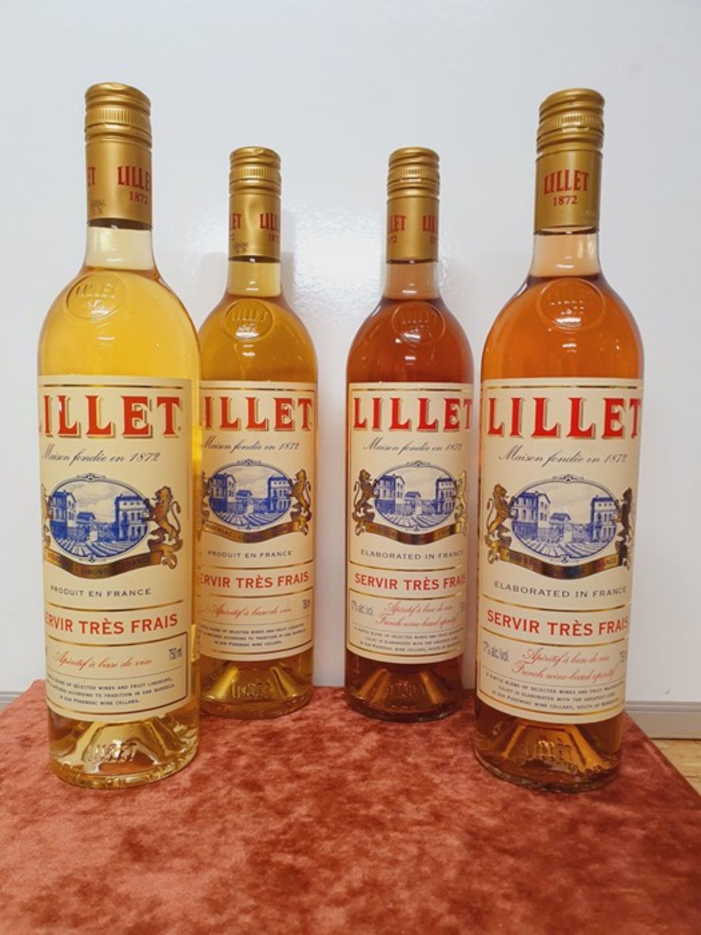 ONE LOT TO CONTAIN 2 x LILLET BLANC 75CL / 2 x LILLET ROSE 75CL