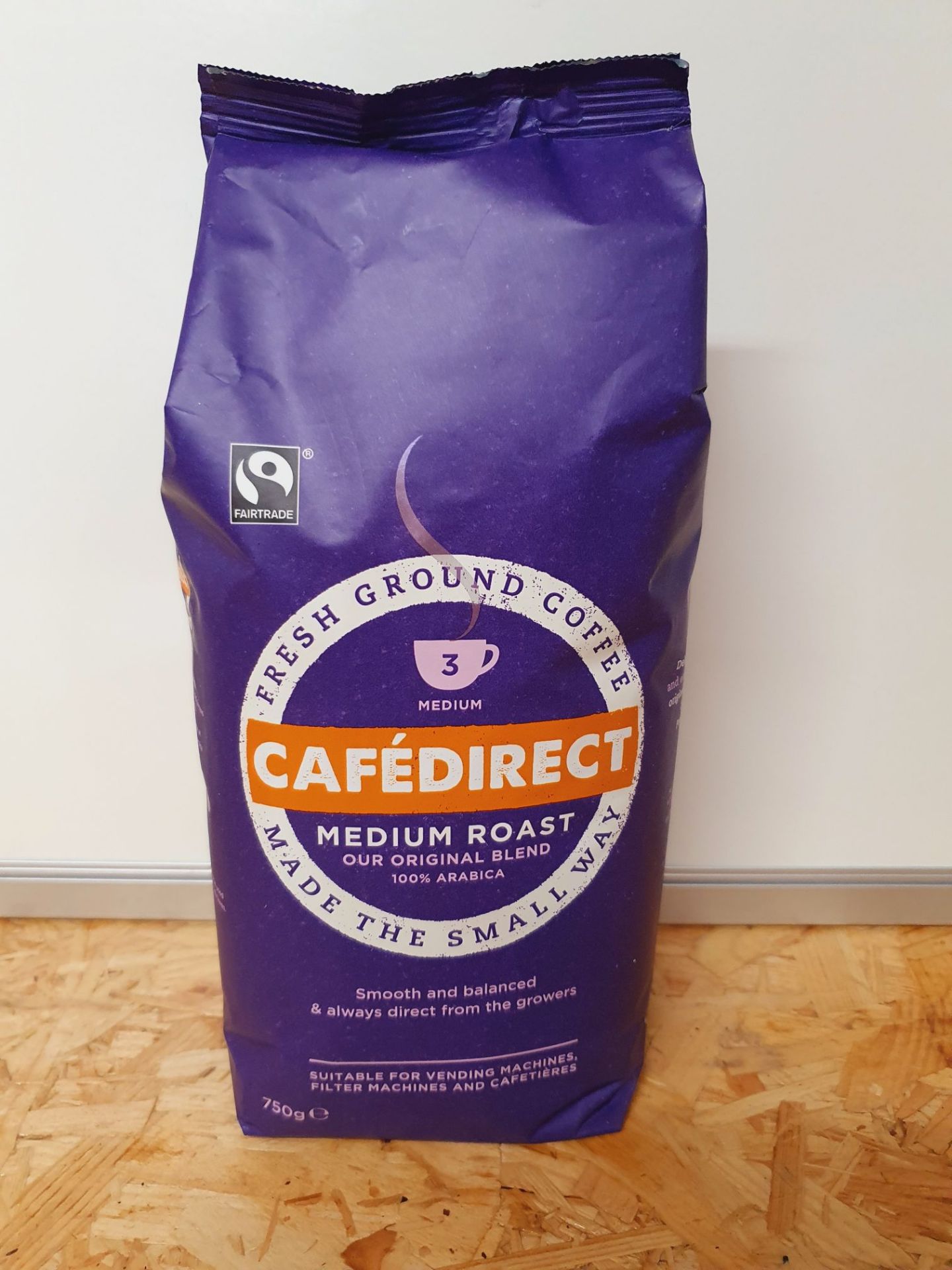ONE LOT TO CONTAIN ONE BAG OF CAFÉ DIRECT MEDIUM ROAST COFFEE. 750G. BEST BEFORE FEB 2021