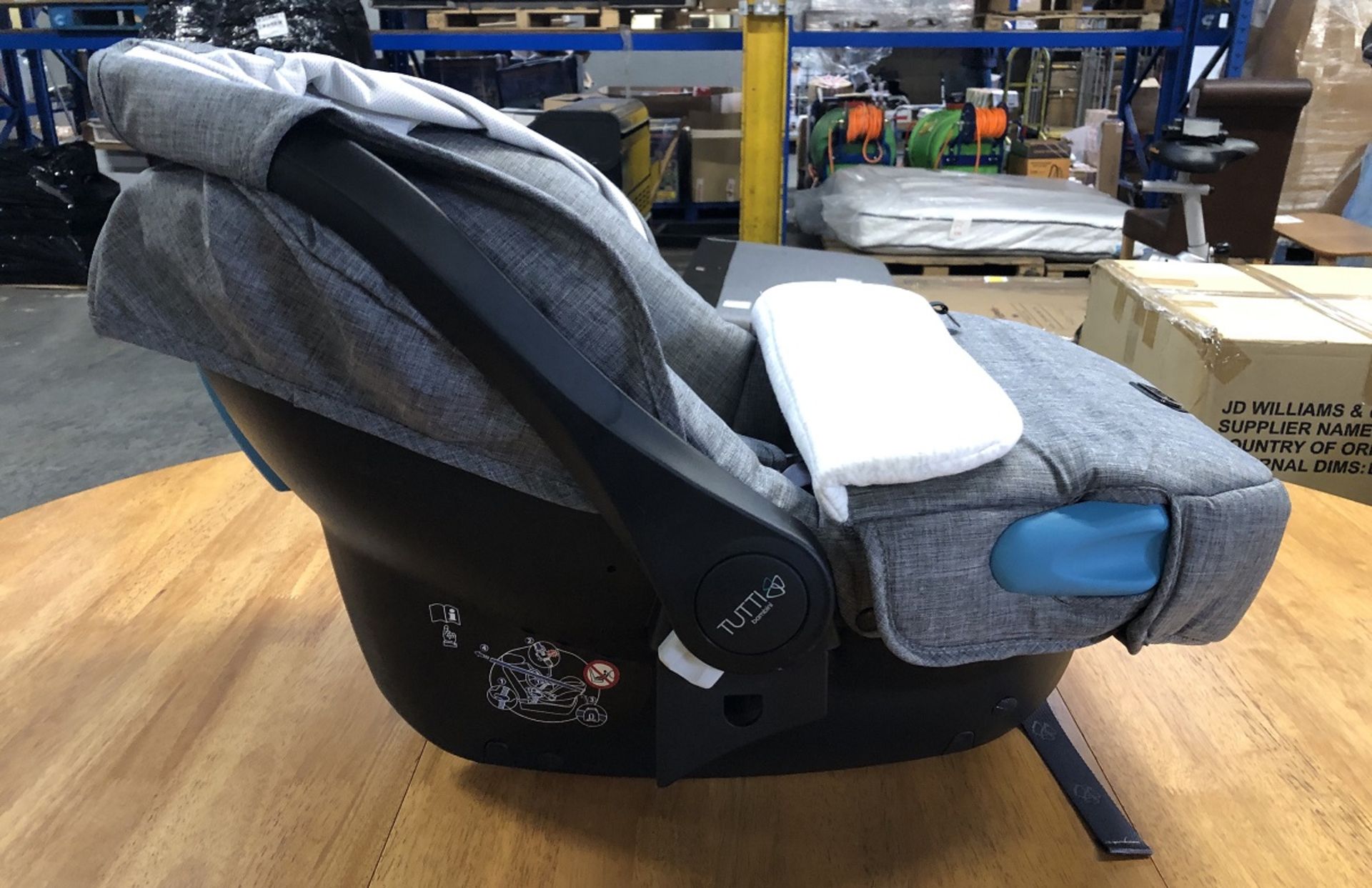 TUTTI BAMBI BIGO CAR SEAT / RRP £135.00