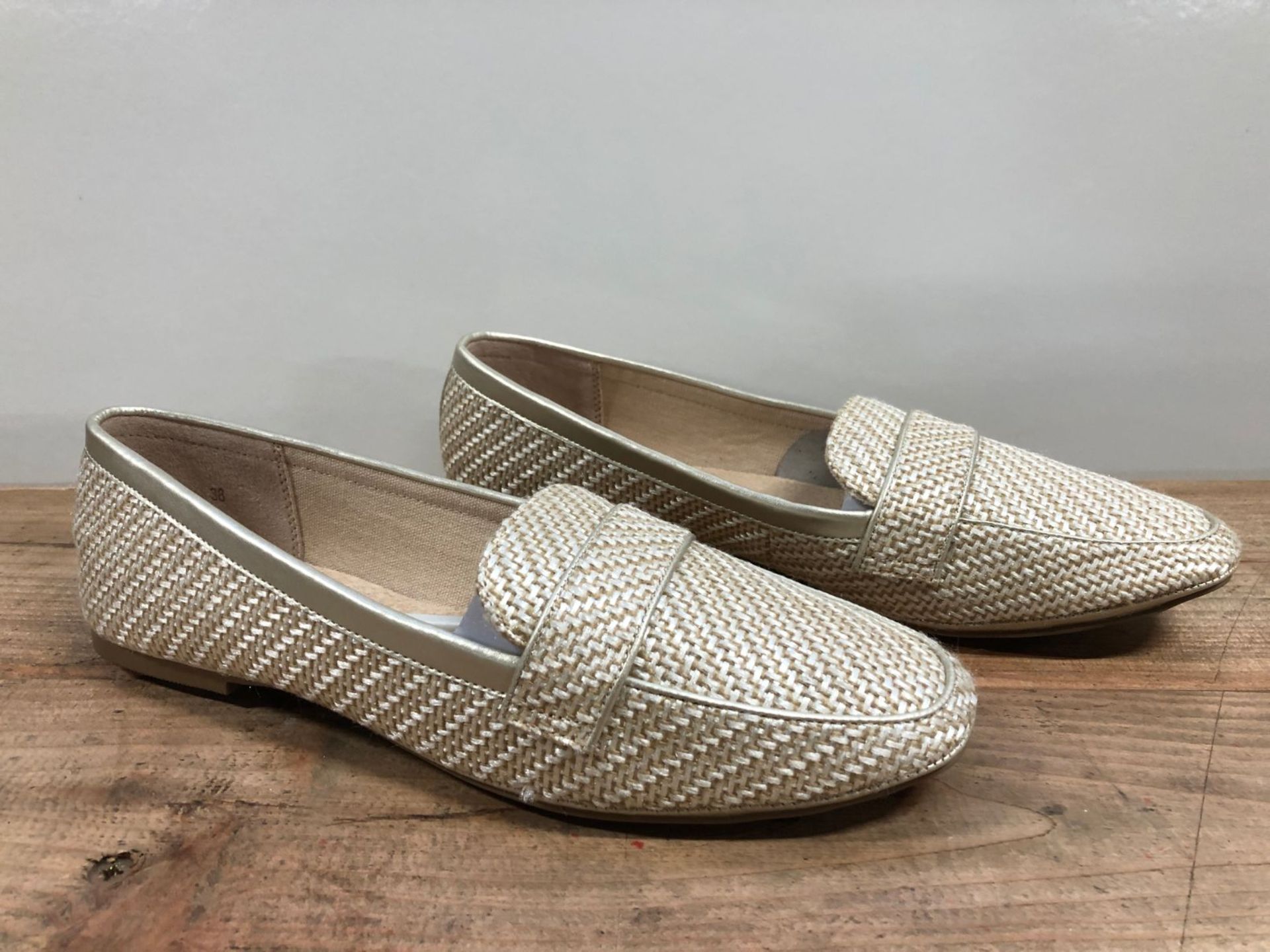 1 X PAIR OF LA REDOUTE COLLECTIONS SLIP-ON SHOES / SIZE: 5 UK
