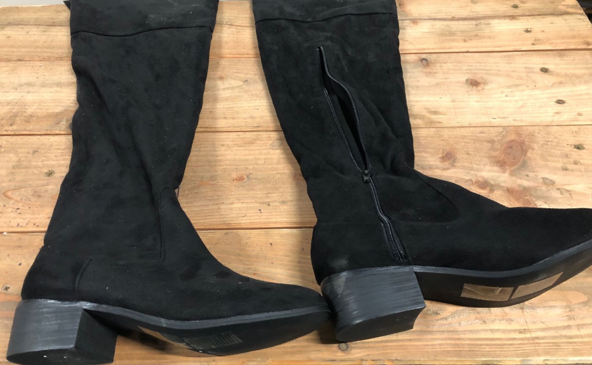 1 X PAIR OF LA REDOUTE COLLECTIONS OVER THE KNEE BOOTS / SIZE: 7.25 UK / RRP £80.00
