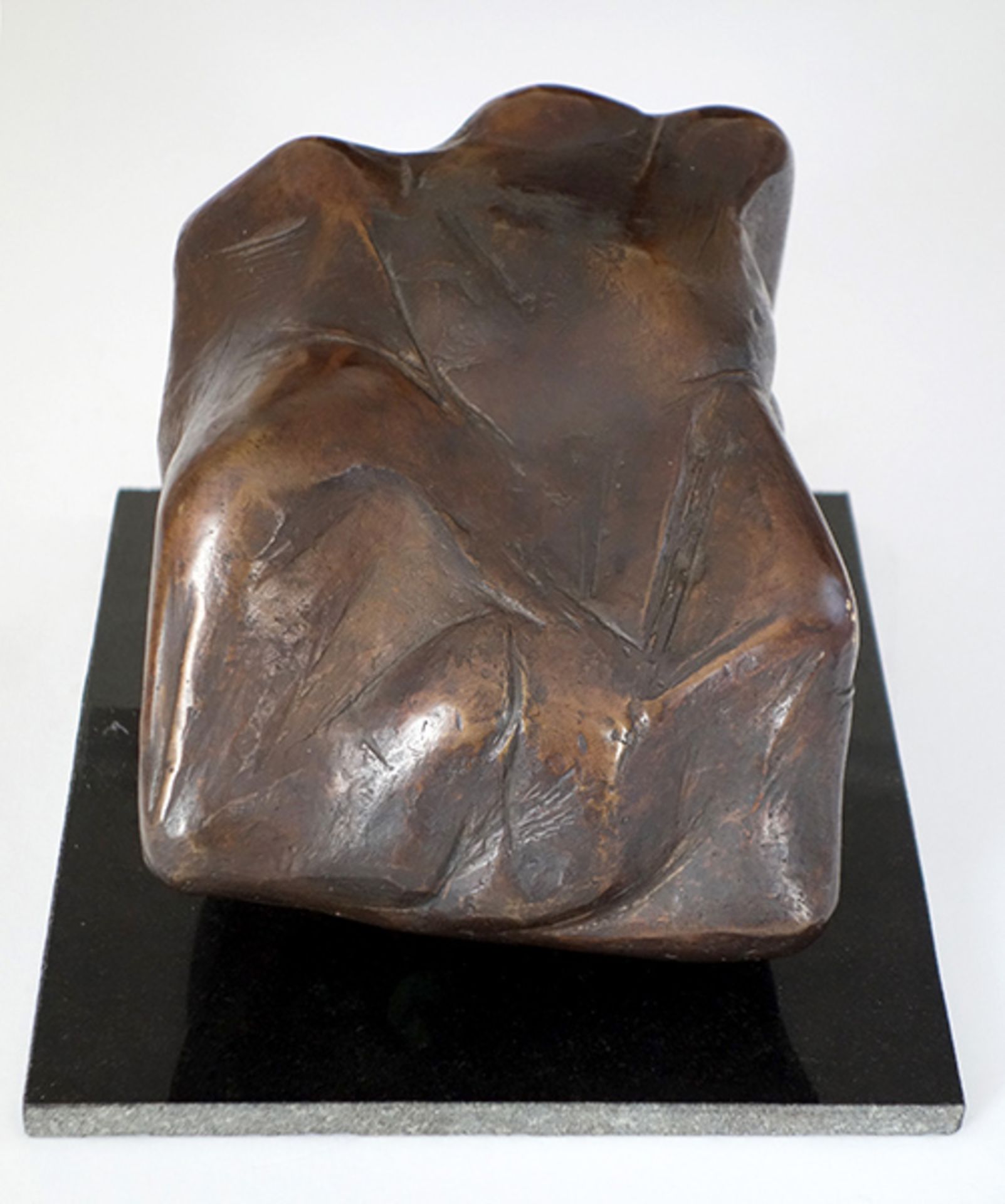 Kuhrt, Rolf Bronze patiniert, 13,2 x 19,5 x 11 cm Wolke Sieben (2000) Auf der Unterseite - Bild 2 aus 4