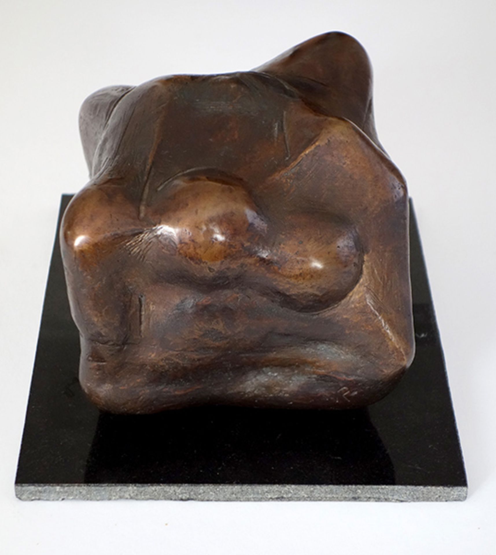 Kuhrt, Rolf Bronze patiniert, 13,2 x 19,5 x 11 cm Wolke Sieben (2000) Auf der Unterseite - Bild 4 aus 4