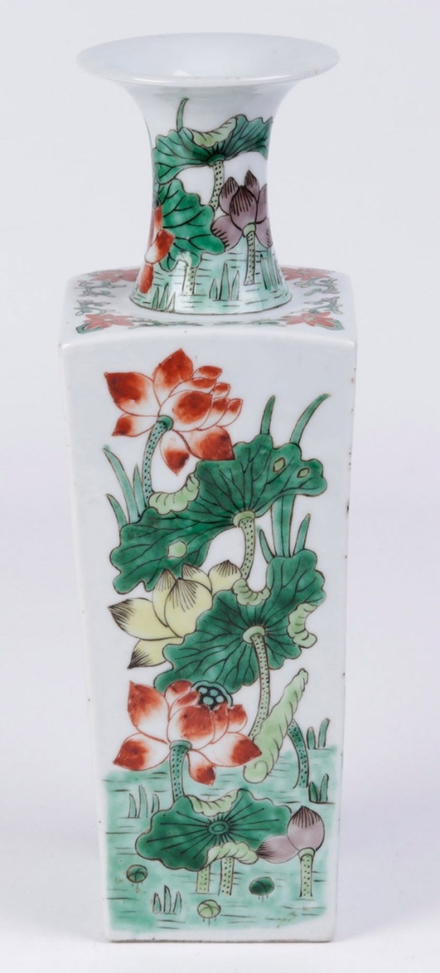 Vierkantvase "Lotos", China wohl um 1900. - Image 3 of 5