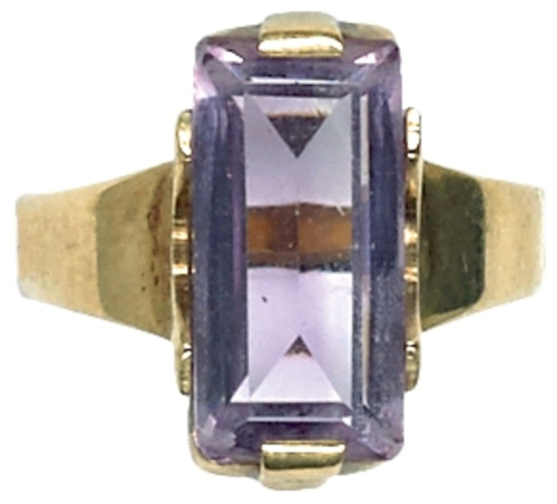 Ringe mit Steinbesatz Damenfingerring mit wohl Amethystbesatz, nicht getestet. 20. Jh. 333er GG,