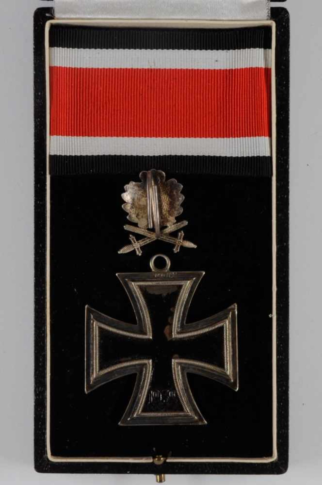 Allg. militärische Auszeichnungen 2. Weltkrieg Eichenlaub mit Schwertern zum Ritterkreuz des - Bild 7 aus 8