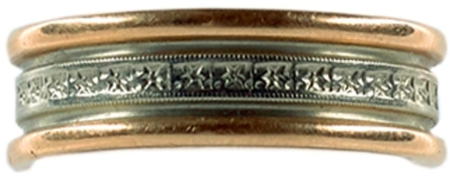 Ringe ohne Steinbesatz Bicolor Damenfingerring. 20. Jh. 585er RG, gestempelt. Innere Schiene WG