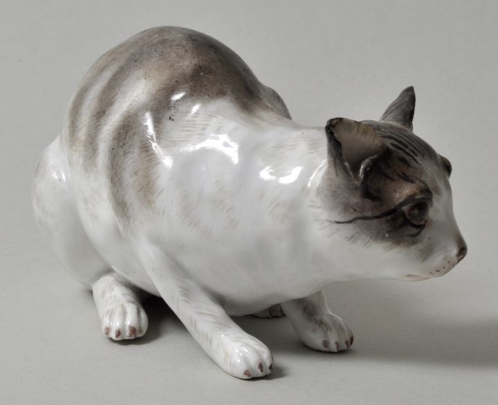 Tierfigur Lauernde Katze, Meissen, Ausformung 18. Jh. - Image 2 of 3