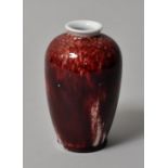 Kleine Vase mit Ochsenblut-Glasur, Meissen, 1924-33