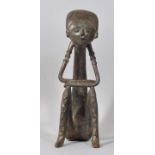 Sitzende Scheibenkopf-Figur, Westafrika/ Ghana, 20. Jh.