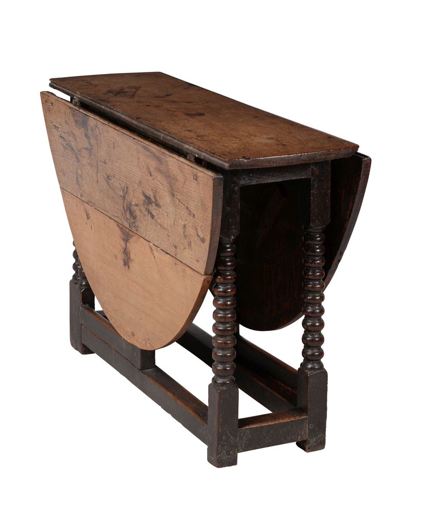 A William III oak gateleg table - Image 2 of 2