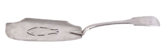 A George IV English provincial fiddle pattern fish slice by William Hope of Plymouth Dock