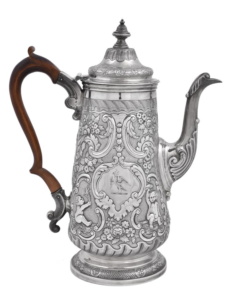 A George IV silver tapered coffee pot by John Page - Image 2 of 2