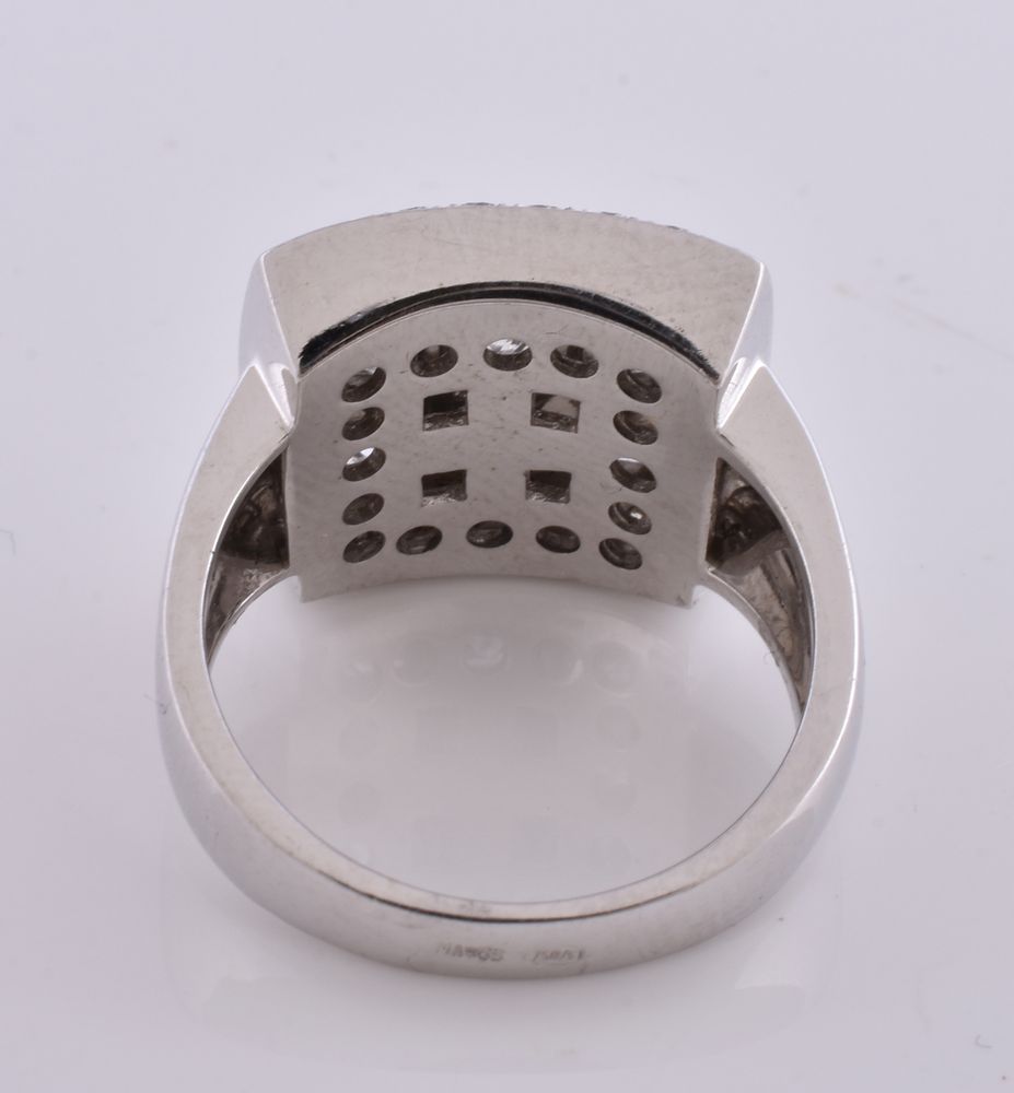 A diamond dress ring - Image 3 of 3