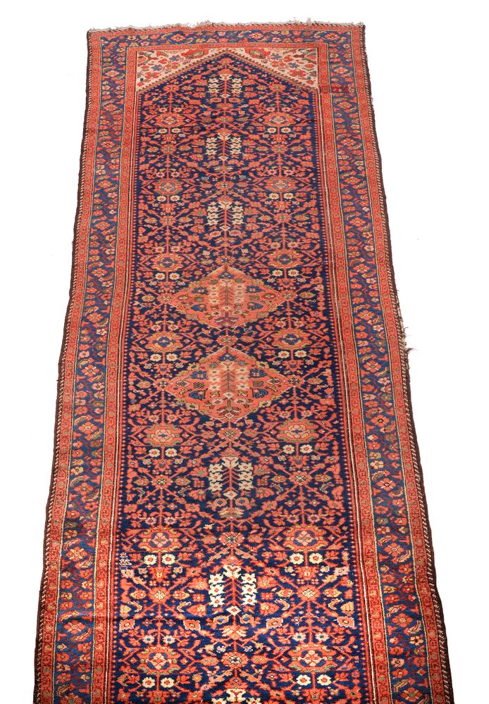 A Fereghan khelleh or gallery carpet - Image 2 of 2