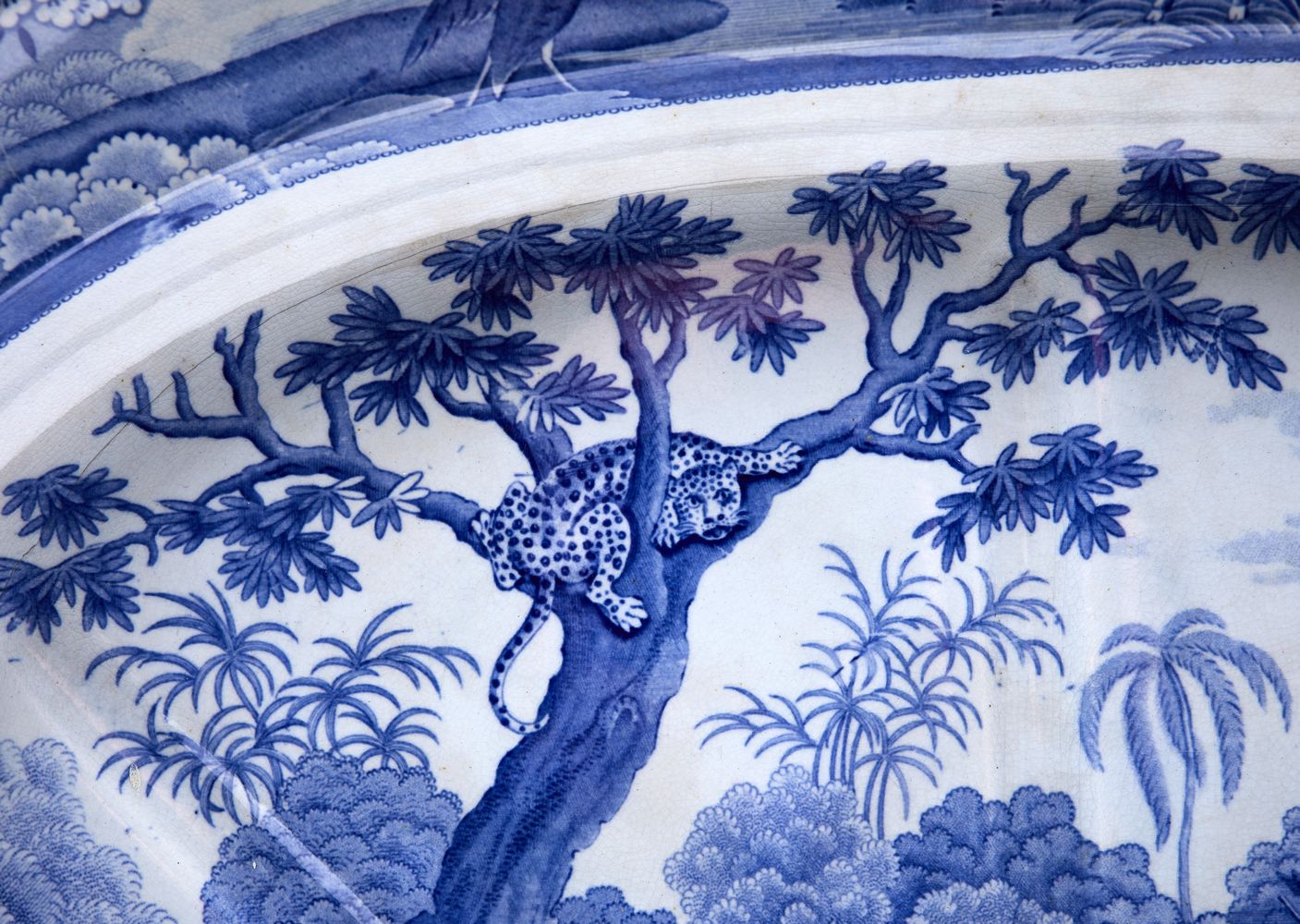 A Spode blue and white pearlware 'well and tree' meat dish from the 'Indian Sporting' Series, circa - Image 2 of 2