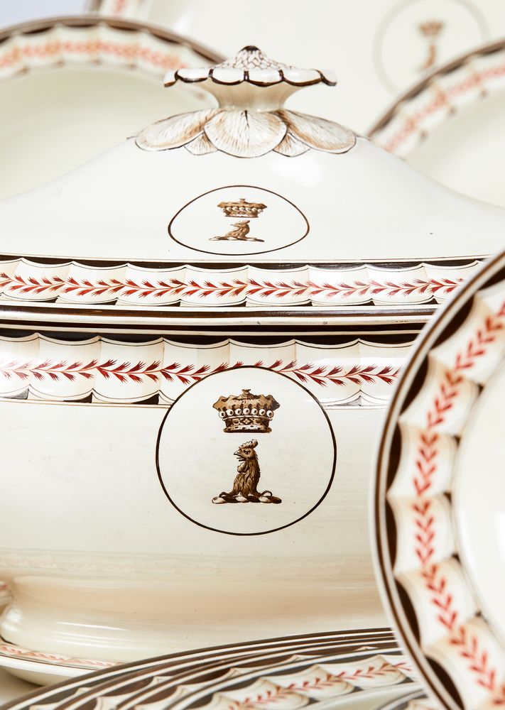 A Wedgwood 'Queen's Ware' crested part dinner service, late 18th/early 19th century - Image 3 of 4