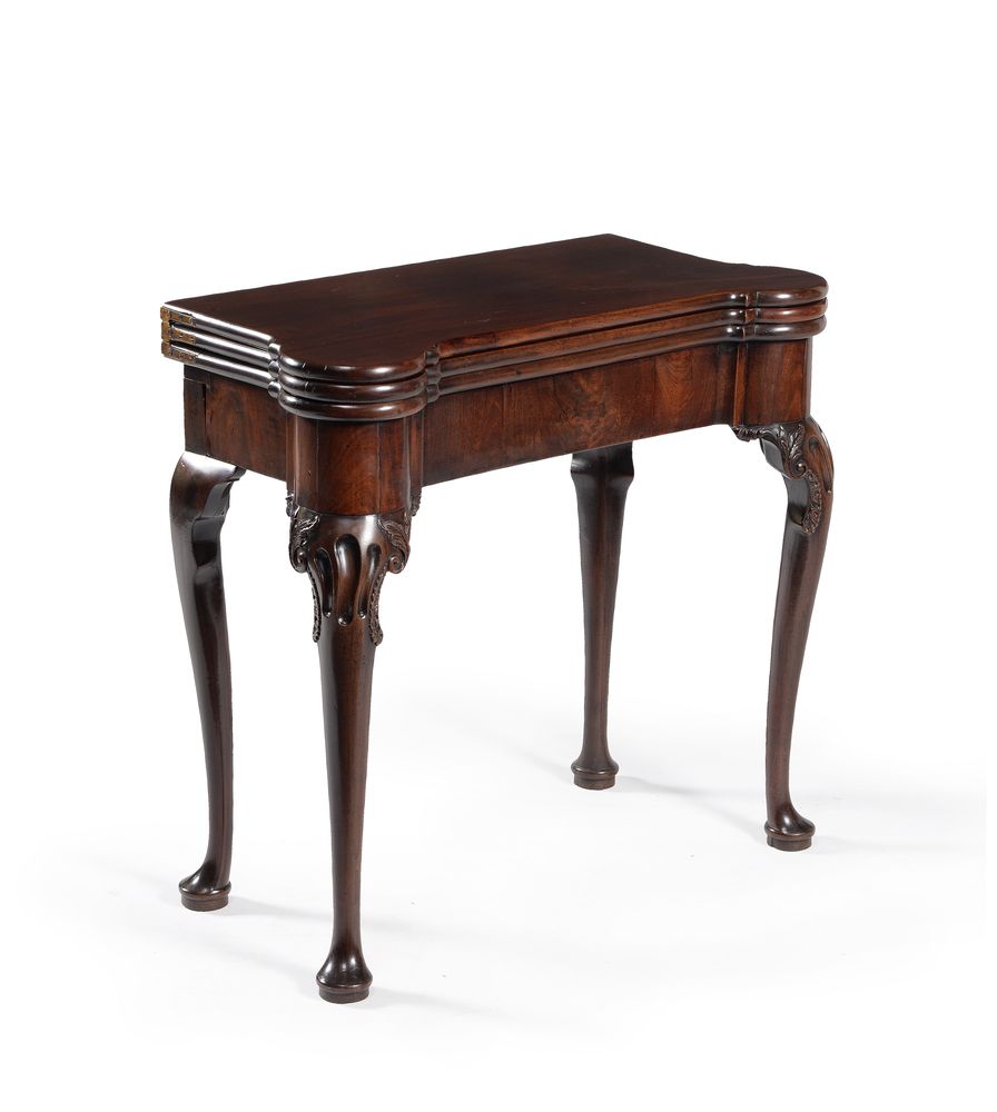 A George II mahogany combined tea and card table, probably Irish, circa 1760 - Image 2 of 6