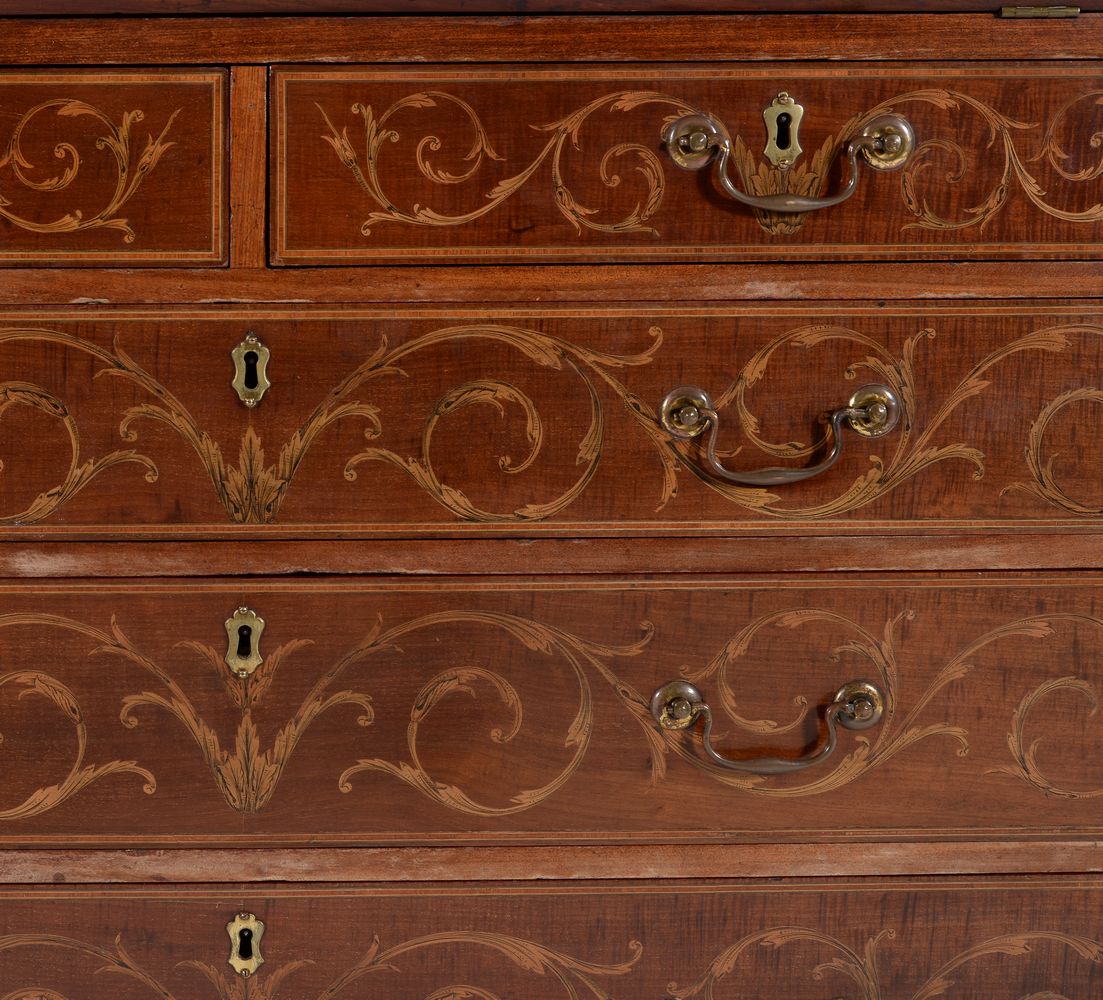 A George III mahogany and marquetry inlaid bureau bookcase, circa 1800 - Image 6 of 8