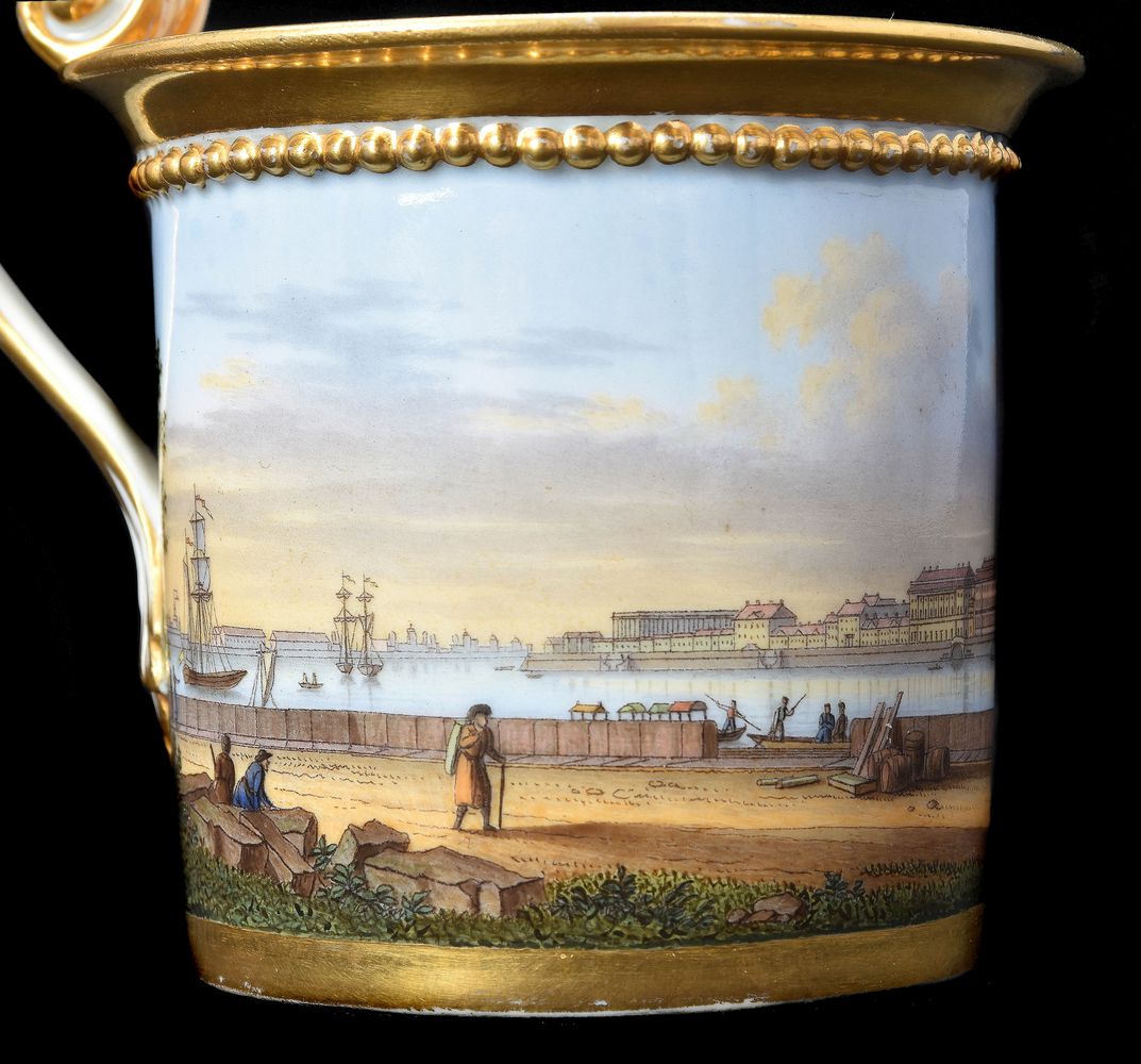 A Meissen Empire style topographical cabinet cup and saucer painted with a view of the Winter Palace - Image 5 of 8