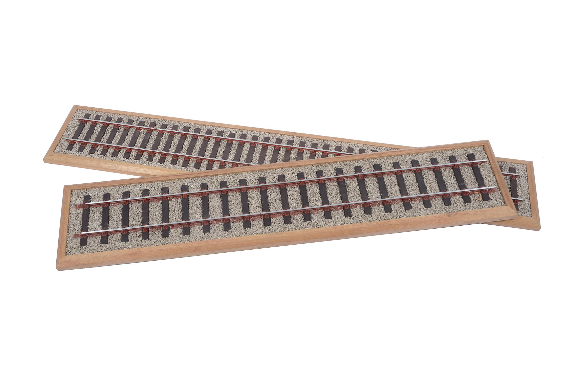 Two 3 1/2 inch gauge locomotive display tracks - Image 2 of 2