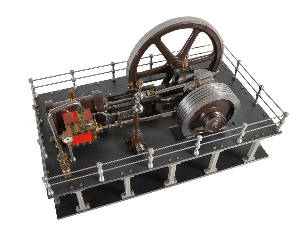 A fine exhibition standard model of a horizontal live steam mill engine - Image 2 of 3