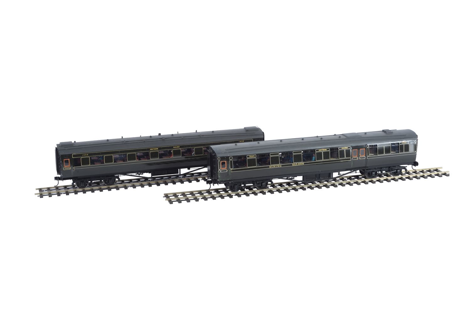 A rake of 10mm scale gauge 1 Southern Railway Maunsell coaches - Image 9 of 10