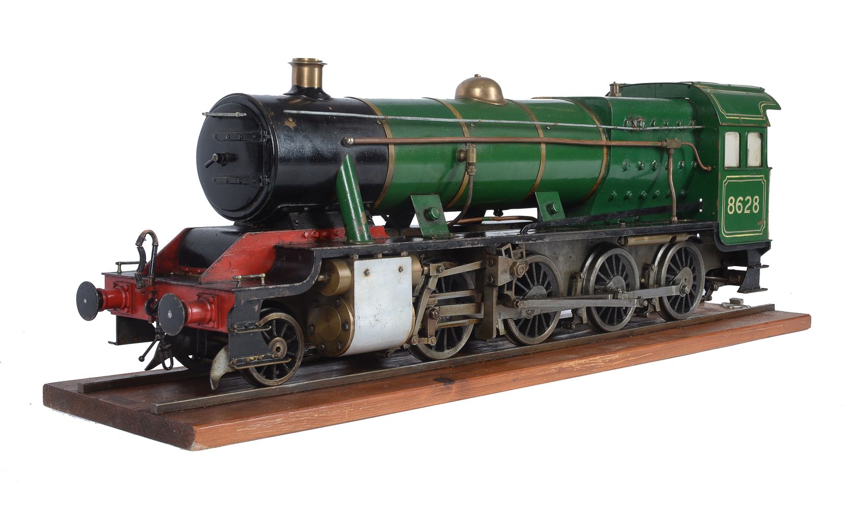 A well engineered 3 ½ inch gauge model of a Class 8F heavy freight 2-8-0 tender locomotive No 8628 - Image 5 of 6