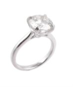 A diamond single stone ring