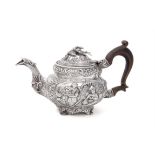 A late George III silver small tea pot by William Bennett