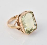 A 9 carat gold aquamarine ring