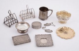 A collection of silver, silver coloured and electro-plated items