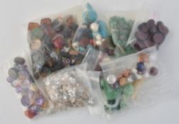 A group of un-mounted gemstones