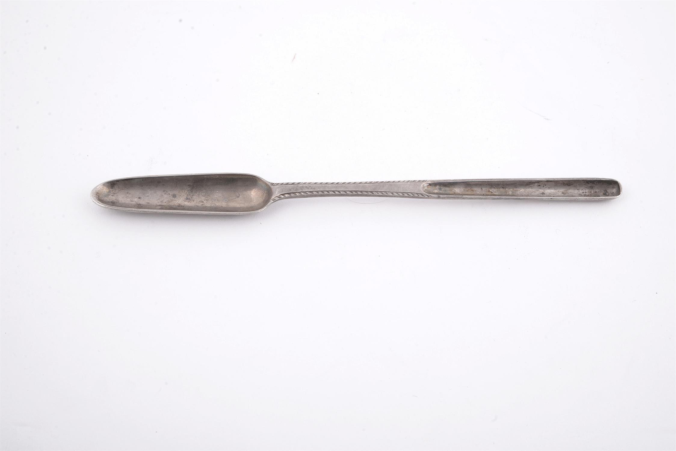 A late George III silver feather edge marrow scoop