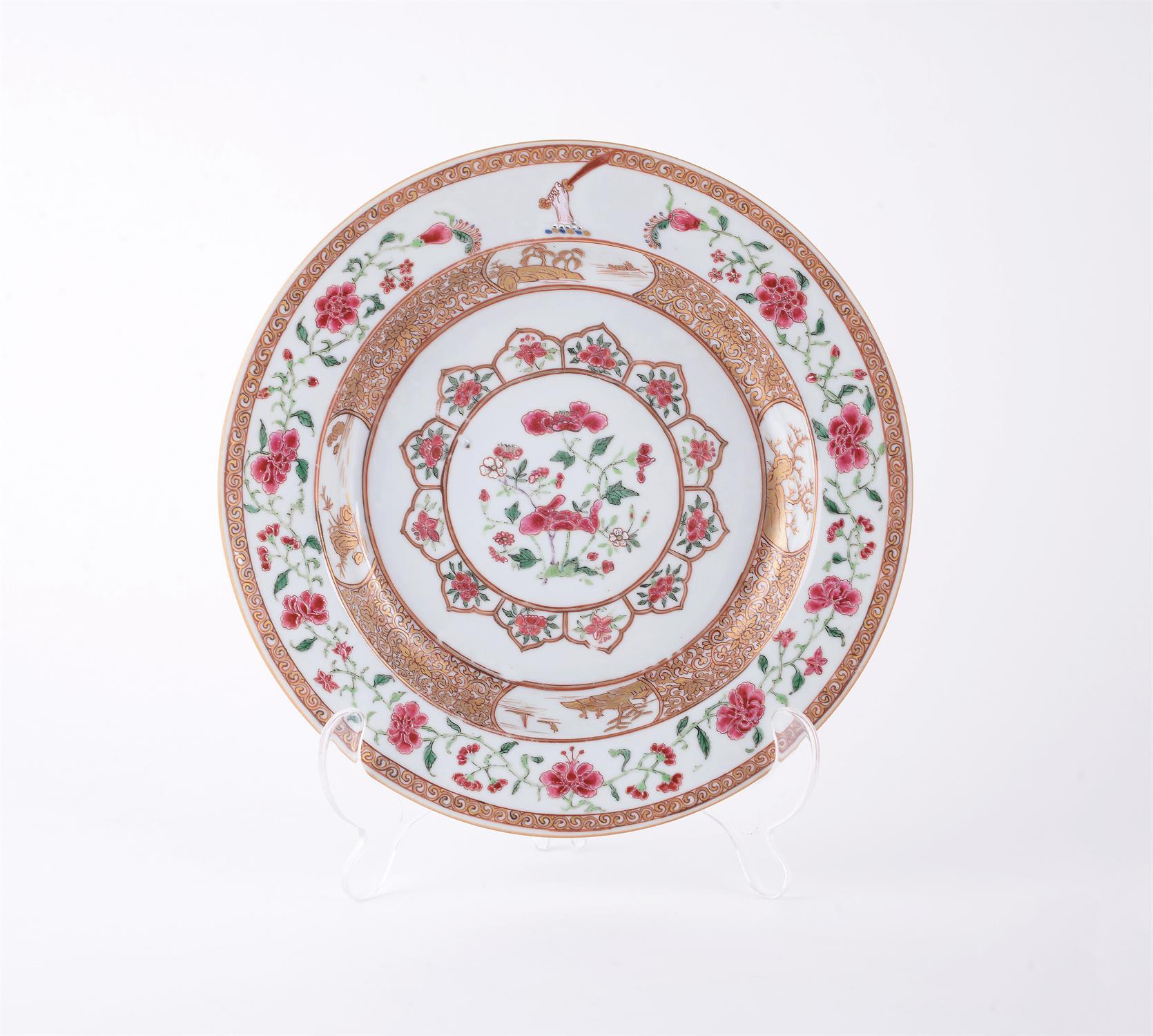 A Chinese 'Famille Rose' crested plate