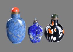 A group of three Chinese snuff bottles