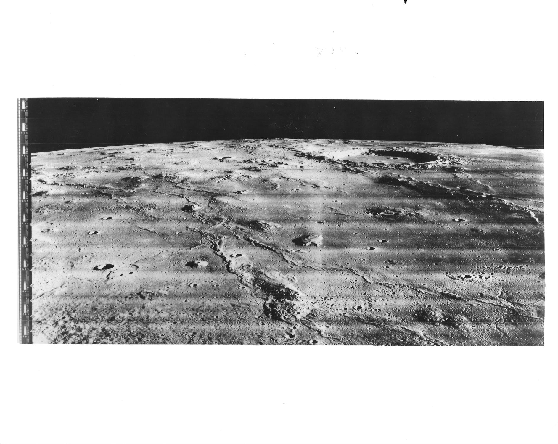 Lunar Orbiter II. NASA press photographs - Image 2 of 8