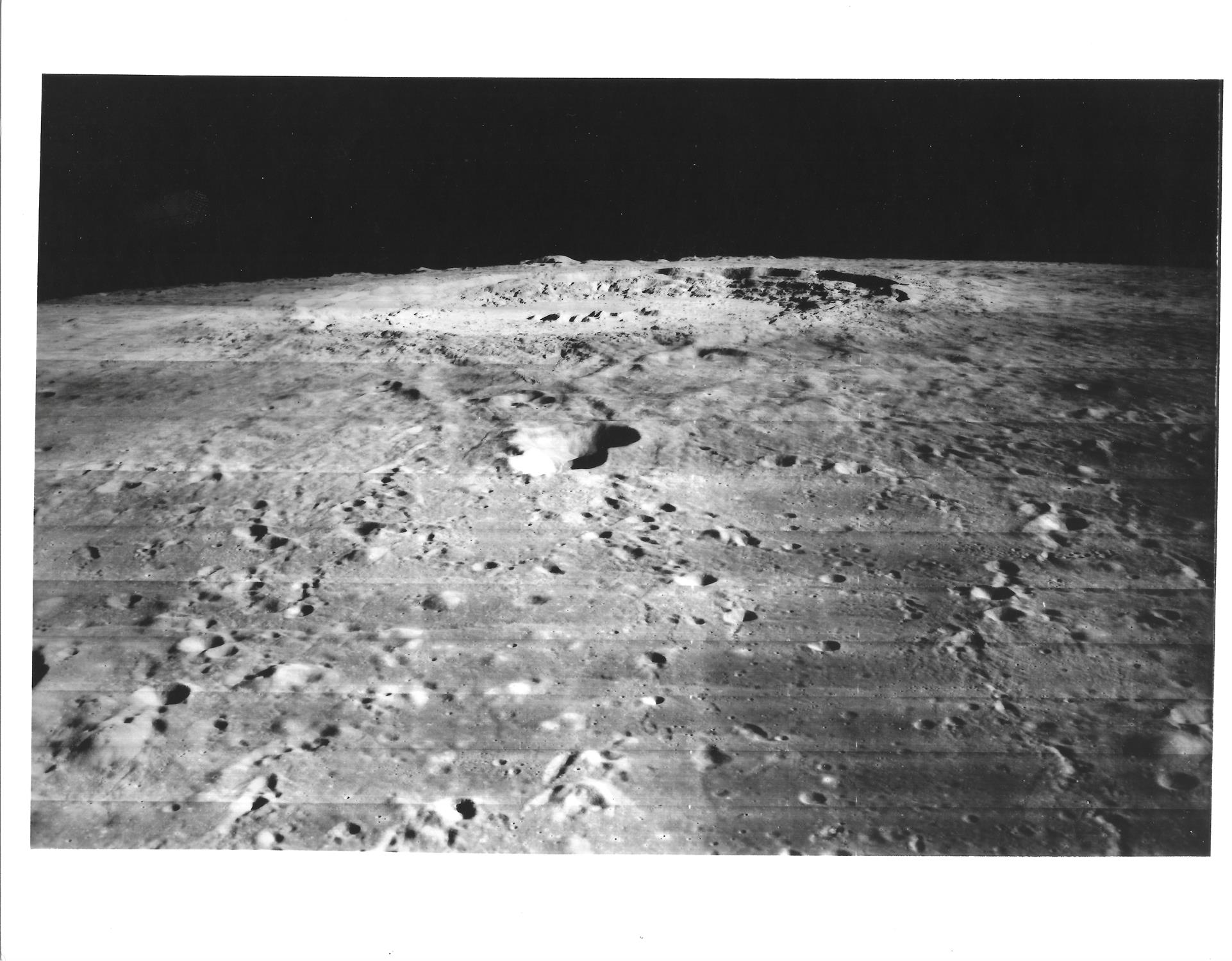 Lunar Orbiter II. NASA press photographs - Image 5 of 8