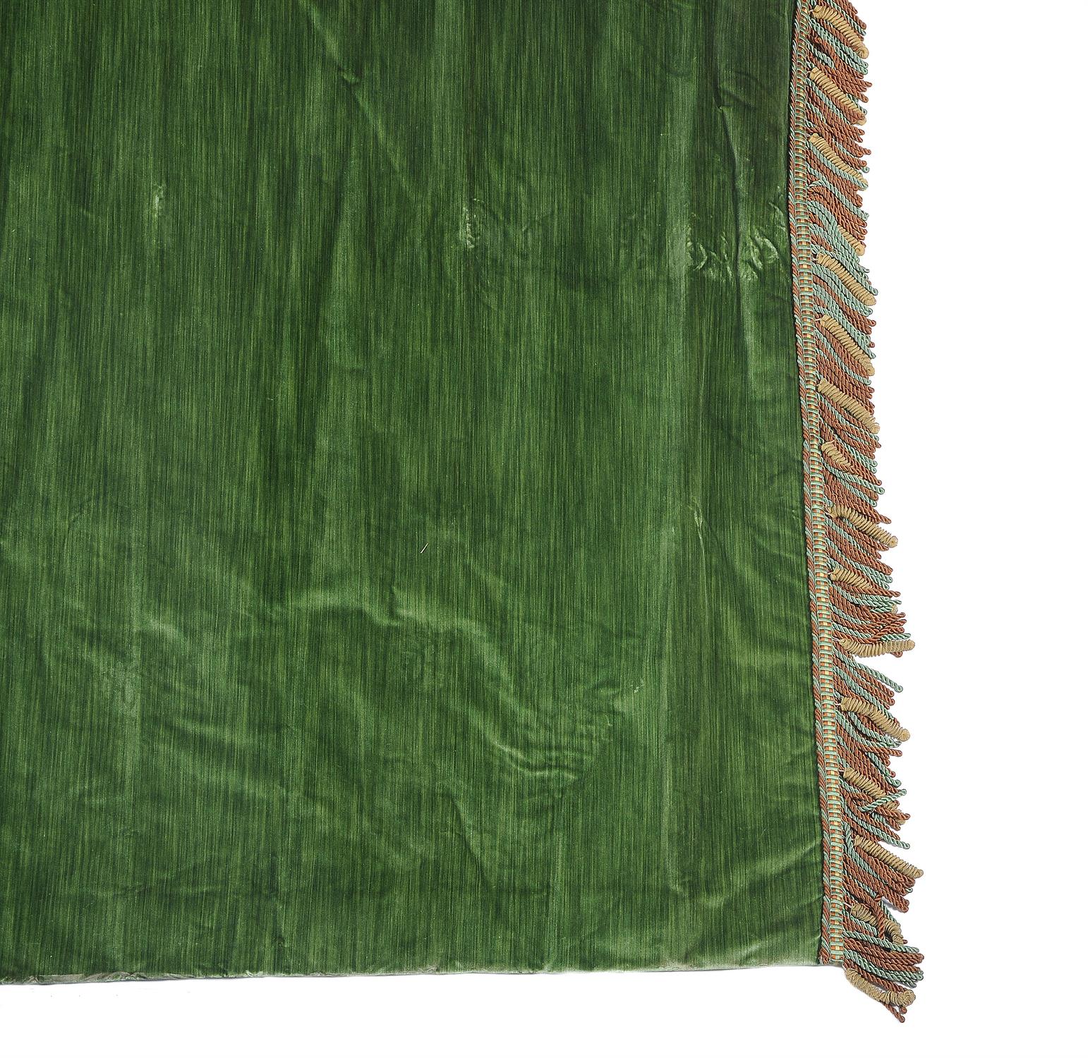 Two pairs of plain dark green velvet curtains - Image 2 of 2