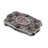 An Italian silver shaped rectangular powder compact