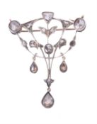 A Continental Art Nouveau diamond brooch/pendant