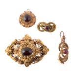 An early Victorian garnet brooch