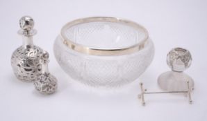 A silver mounted cut glass circular bowl by Goldsmiths & Silversmiths Co. Ltd.