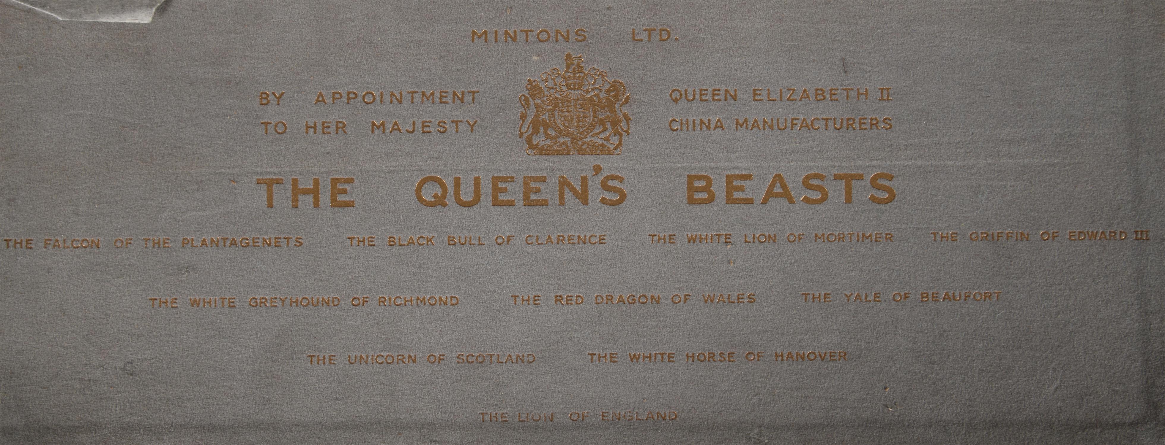 A set of Minton models of the Queen's Beasts - Image 4 of 4